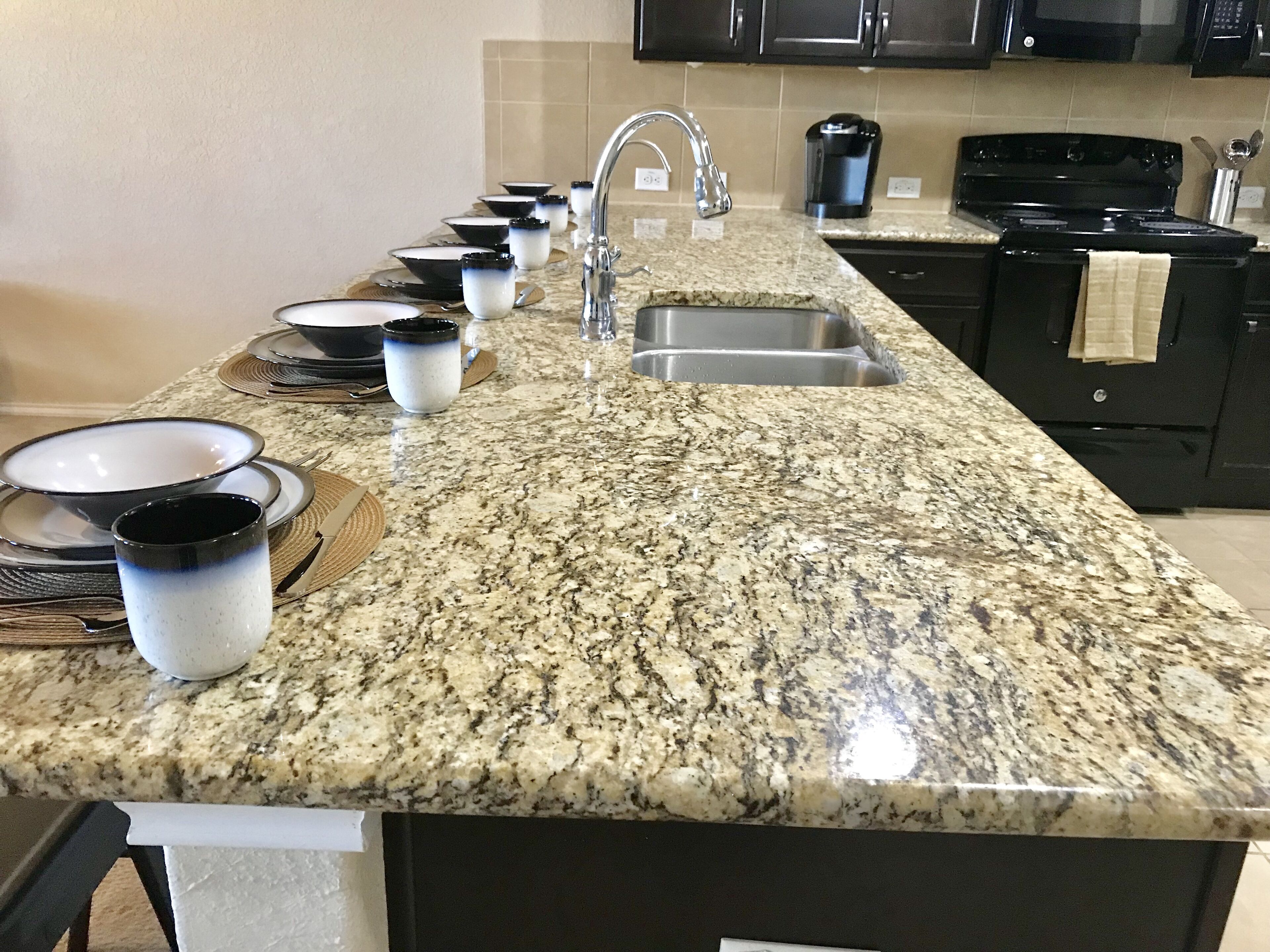 *BMT FAMILIES* / LACKLAND/SEA WORLD/ALAMO/Major Attractions!