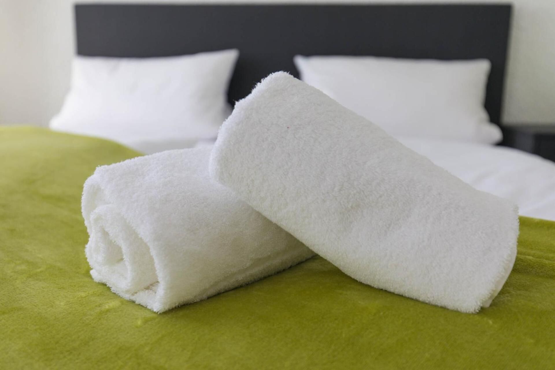 desk, rollaway beds, free wifi, bed sheets