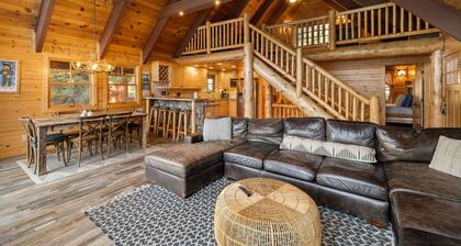 Donner Lakefront mit privatem Pier, zwei Decks, 180-Grad-Blick, familienfreundlich!