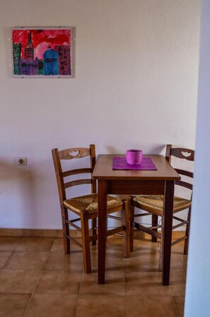 In-room dining - Romantza (Patmos)