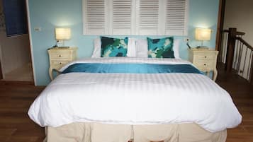 Classic Double Room | 1 bedroom, premium bedding, desk, blackout drapes