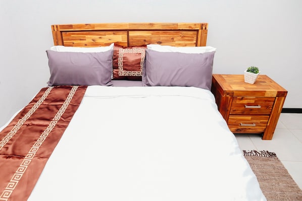 Deluxe Double Room | 1 bedroom, premium bedding, iron/ironing board, free WiFi
