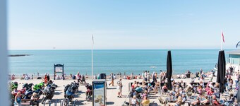 Ar Lan Y Mor Seaside Apartment