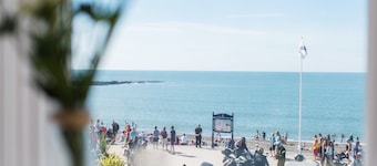 Ar Lan Y Mor Seaside Apartment