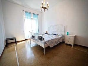 Apartment | 2 bedrooms, iron/ironing board, cots/infant beds, free WiFi - Dimora Duse nella Lussuosa Albaro (Genoa)