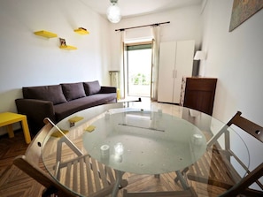 Apartment | Living area - Dimora Duse nella Lussuosa Albaro (Genoa)