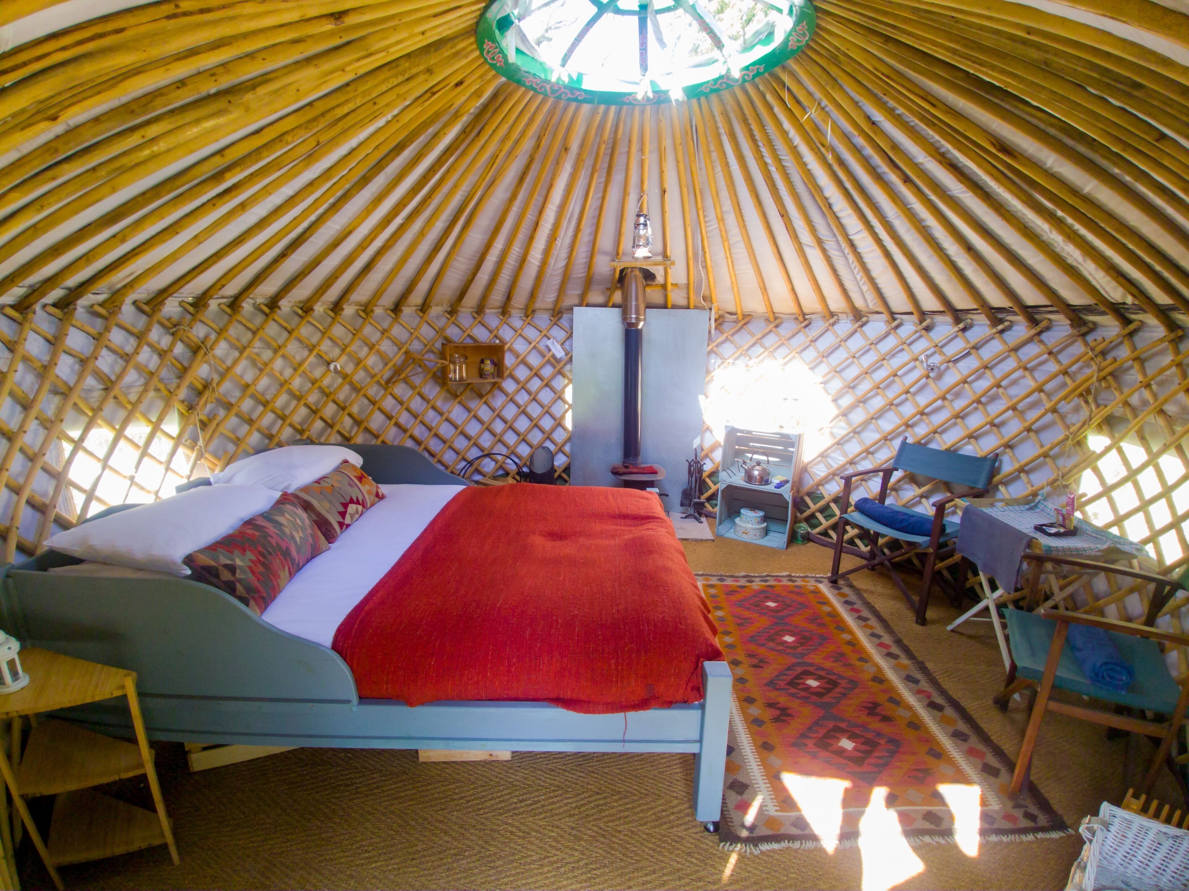 テント | 高級寝具、客室ごとに異なる装飾、客室ごとに異なるインテリア、アイロン / アイロン台