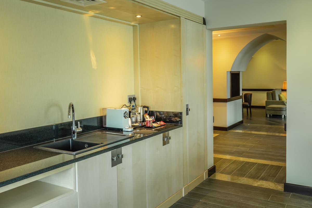 villa, 3 bedrooms, private pool | private kitchenette | fridge, coffee/tea maker, electric kettle