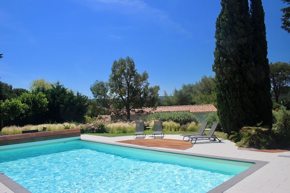 Outdoor pool, pool loungers
