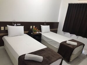 1 Schlafzimmer, hochwertige Bettwaren, Minibar, Schreibtisch