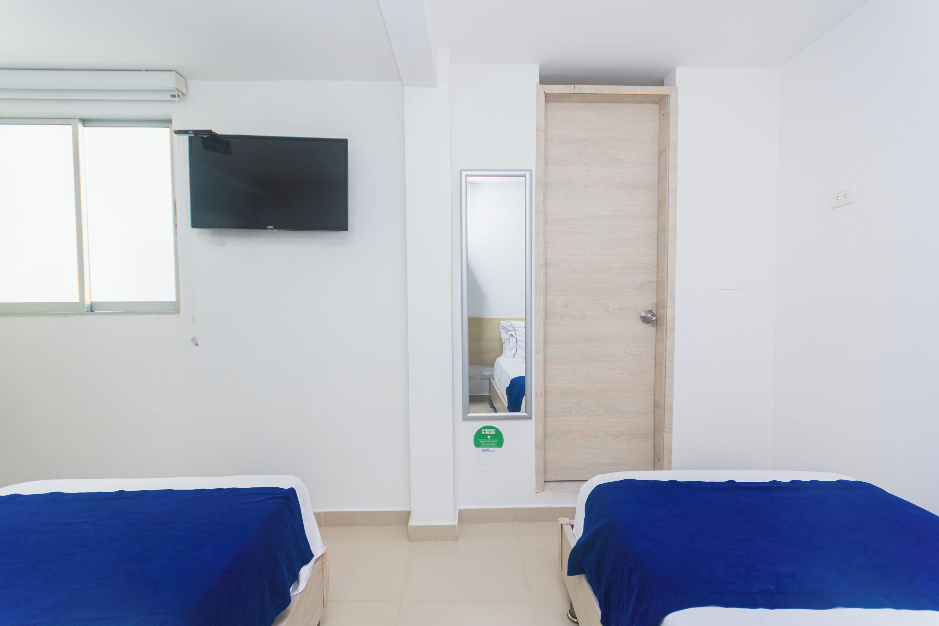 twin room | free wifi, bed sheets