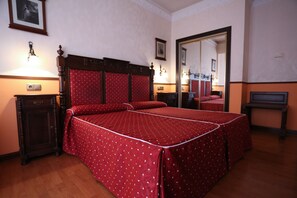 Skrivebord, skrivebord for bærbar PC, blendingsgardiner og wi-fi