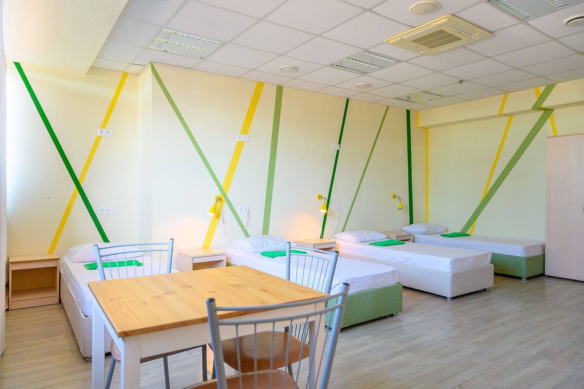 Schallisolierte Zimmer, Bügeleisen/Bügelbrett
