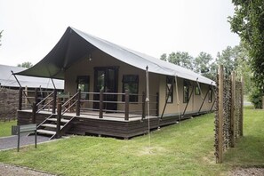 Safari Tent 3 Bedrooms | Iron/ironing board, cribs/infant beds - Waterside Holiday Park & Spa (Weymouth)