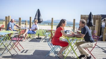 Beach bar