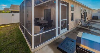Amber Court 871 by White Pelican VR