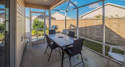 Amber Court 871 by White Pelican VR