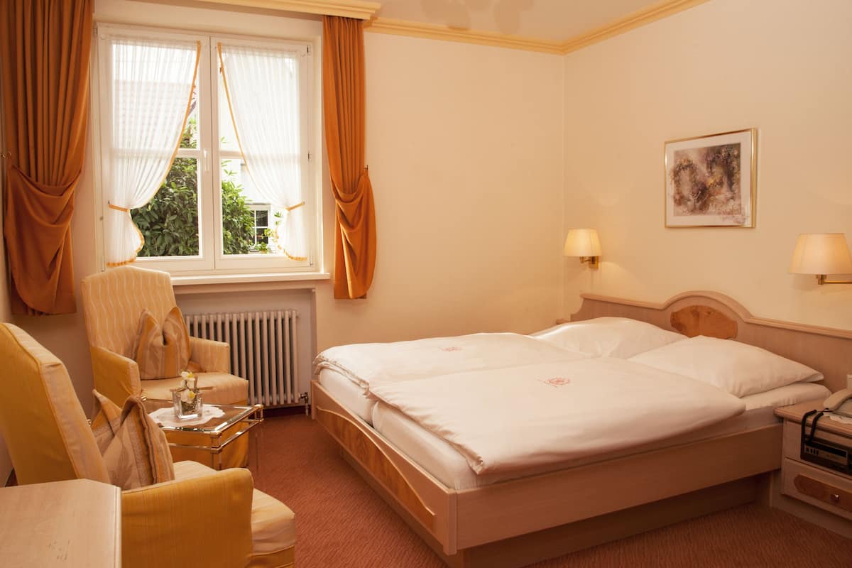 In-room safe, desk, iron/ironing board, free cots/infant beds