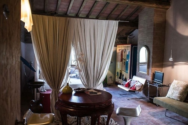 Tremannsrom – superior | Oppholdsområde | TV