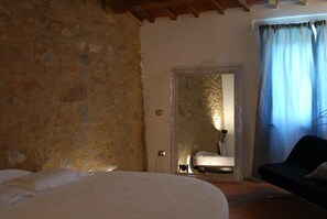 Habitación triple superior | Servicios de la habitación