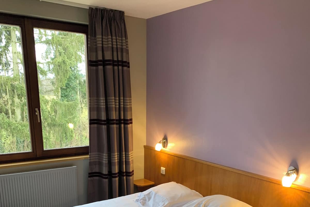 Standard Double Room | Desk, iron/ironing board (on request), bed sheets