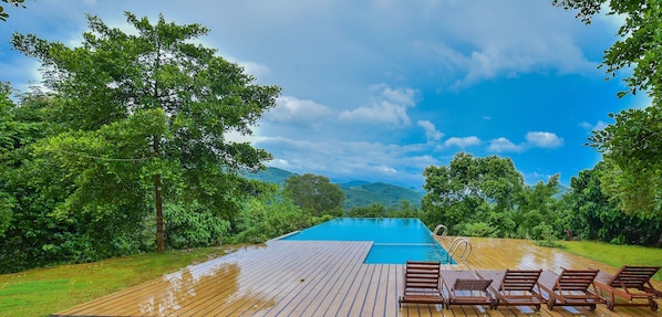 Outdoor pool - Bogala Village Eco Resort (Kotiyakumbura)