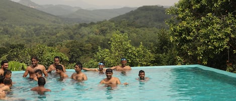 Alberca al aire libre