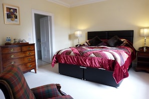 Kahden hengen deluxe-huone (Balvenie) | Egyptinpuuvillaiset lakanat, ylelliset vuodevaatteet