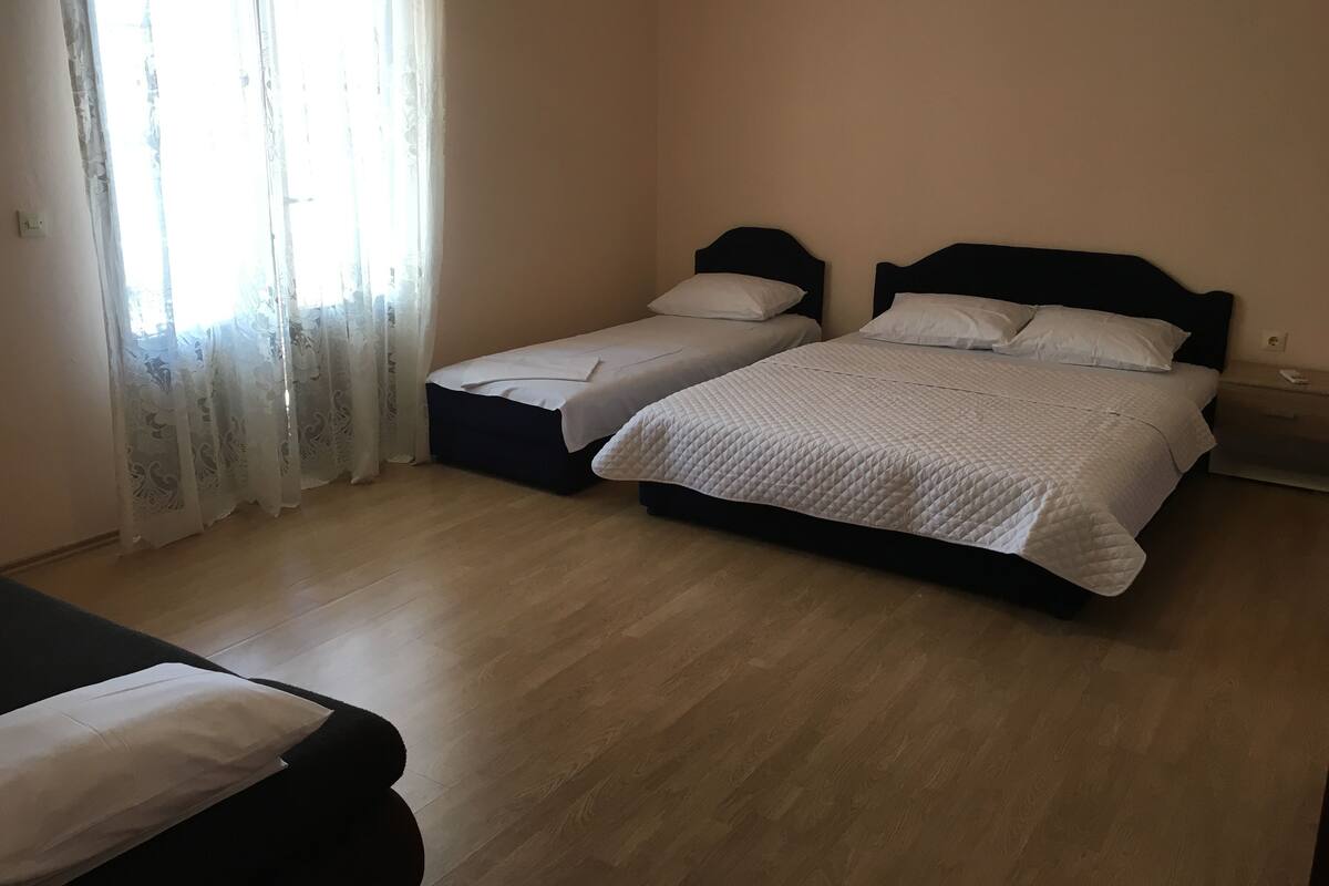 Cribs (free), WiFi (free)