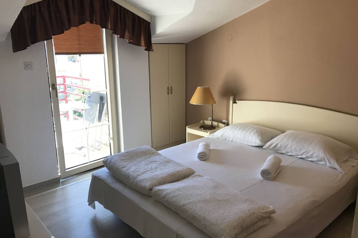 Comfort Double Room, Sea View | Free cribs/infant beds, free WiFi