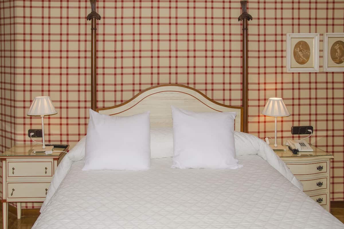Deluxe-Doppelzimmer | Kostenlose Babybetten, kostenloses WLAN, Bettwäsche