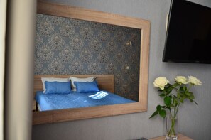 Studio Keluarga, 1 kamar tidur, pemandangan kota, lantai dasar | Seprai premium, meja kerja, setrika/meja setrika, dan Wi-Fi gratis