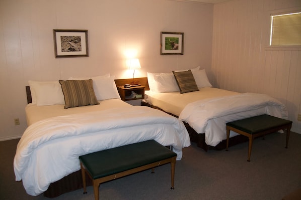 Standard Room, 2 Queen Beds, Mountain View, Garden Area | Premium bedding, down comforters, free WiFi, bed sheets