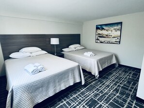 Familiesuite - flere senge - udsigt til pool | Gratis Wi-Fi, sengetøj
