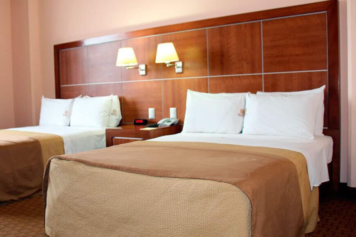 Desk, laptop workspace, iron/ironing board, free WiFi