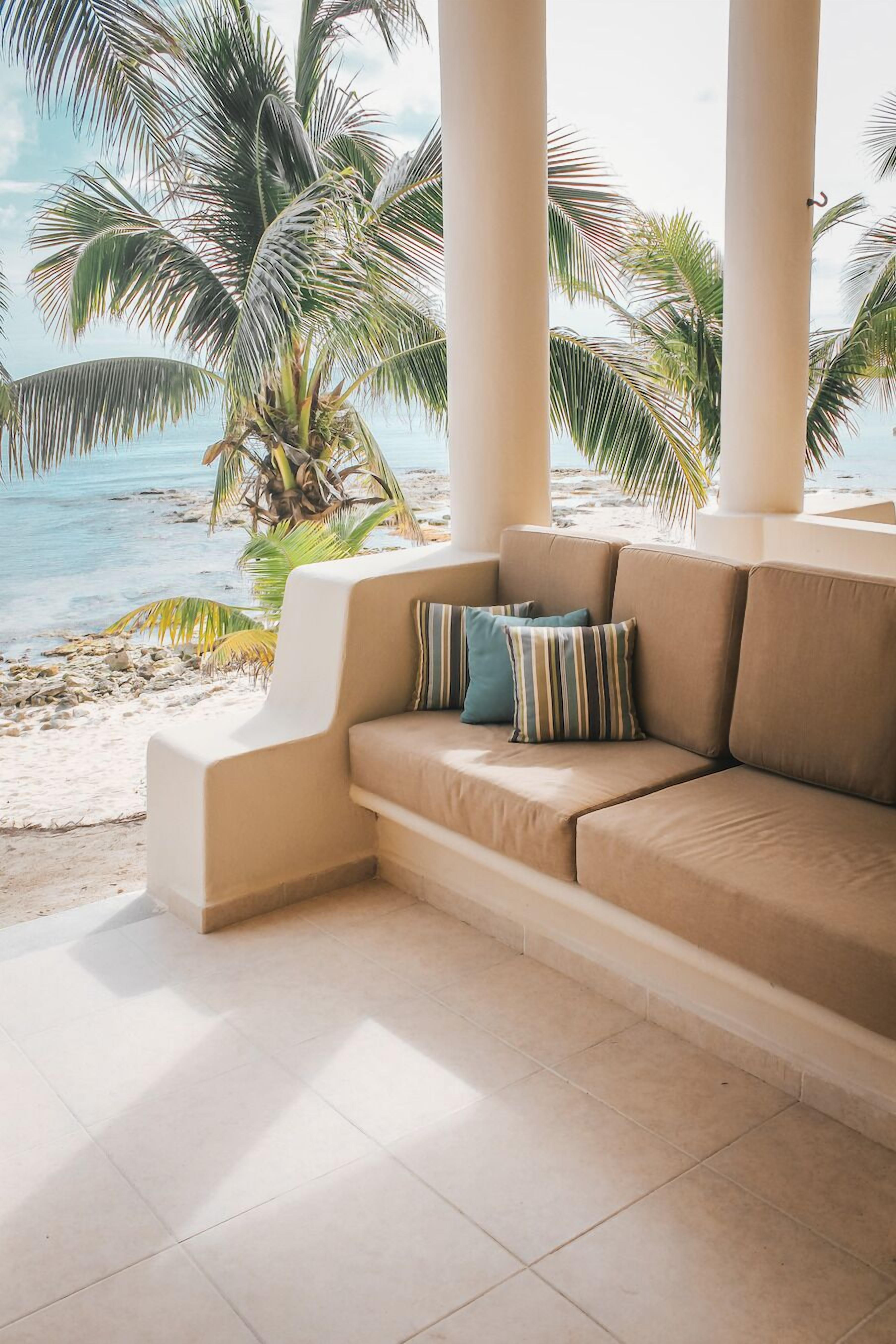 Habitación doble estándar, 2 camas Queen size, vista al océano, frente al mar | Terraza o patio