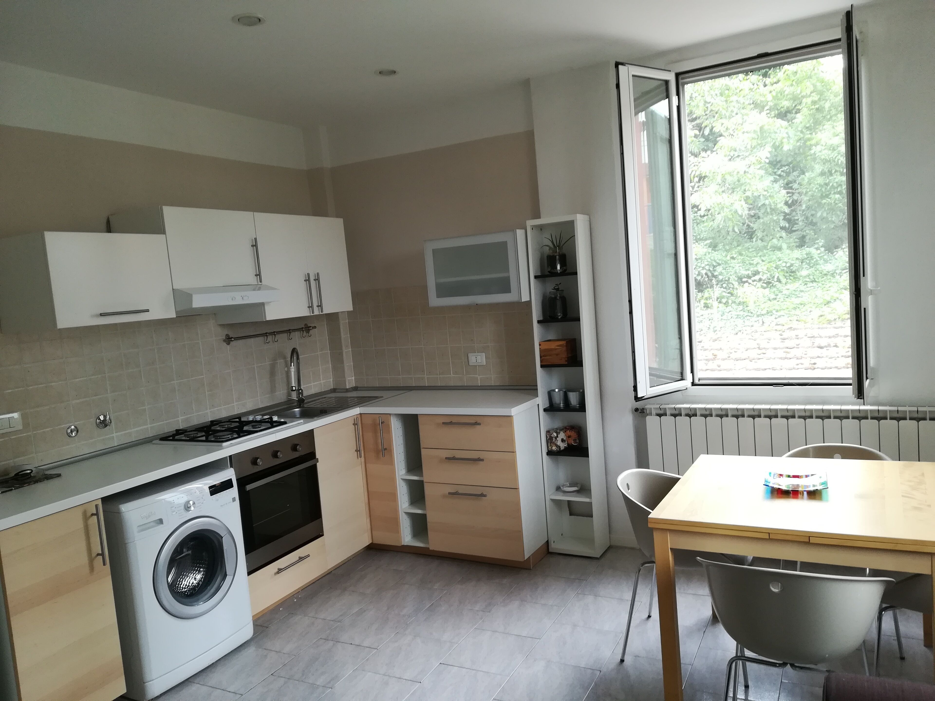 Pisolo home holidays near city center and Sant'Orsola Hospital