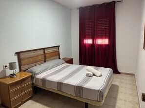 3 Schlafzimmer, Bügeleisen/Bügelbrett, kostenloses WLAN, Bettwäsche