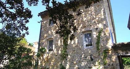 Maison de caractÚre avec piscine intérieure et spa chauffé et privatif