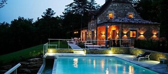 豪華な広いコテージ5星/プール/美しい田園地帯の遠景