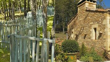 Enceinte de lâhĂ©bergement