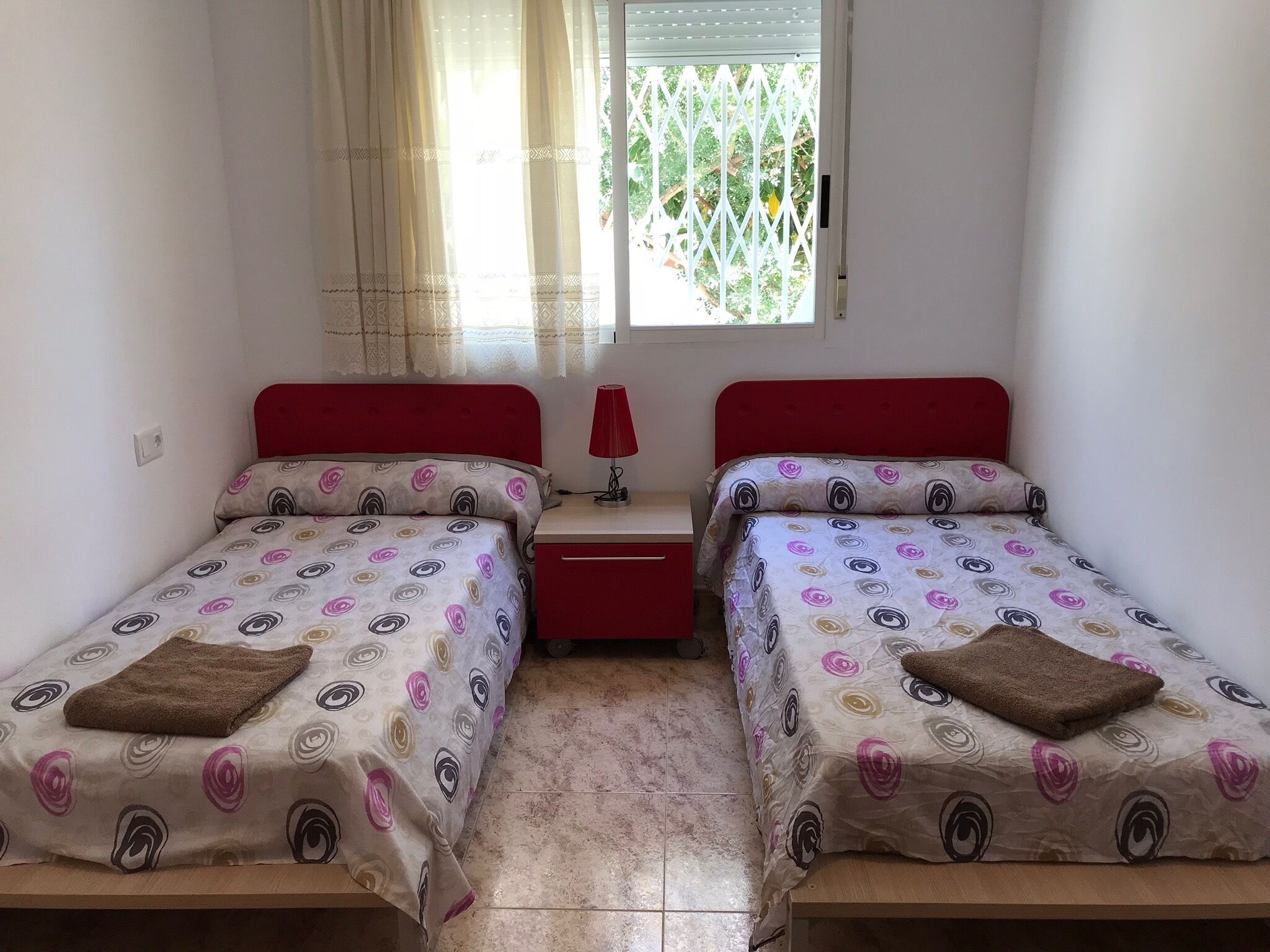 4 多间卧室、熨斗/熨衣板、免费 WiFi、床单