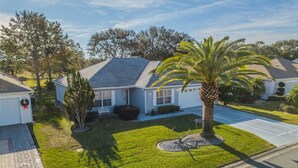 Property entrance - Augustine Drive 1820 by White Pelican VR (Lady Lake)
