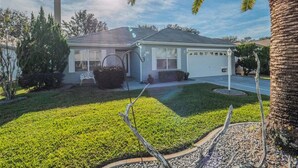 Front of property - Augustine Drive 1820 by White Pelican VR (Lady Lake)