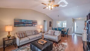 House, 3 Bedrooms | Living room - Augustine Drive 1820 by White Pelican VR (Lady Lake)