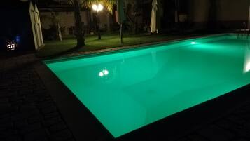 Piscina a l'aire lliure