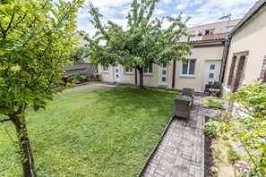 Terrace/patio - Independent studio with garden, near cathedral of Reims (Betheny)