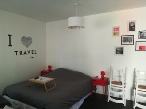 1 bedroom, WiFi, bed sheets