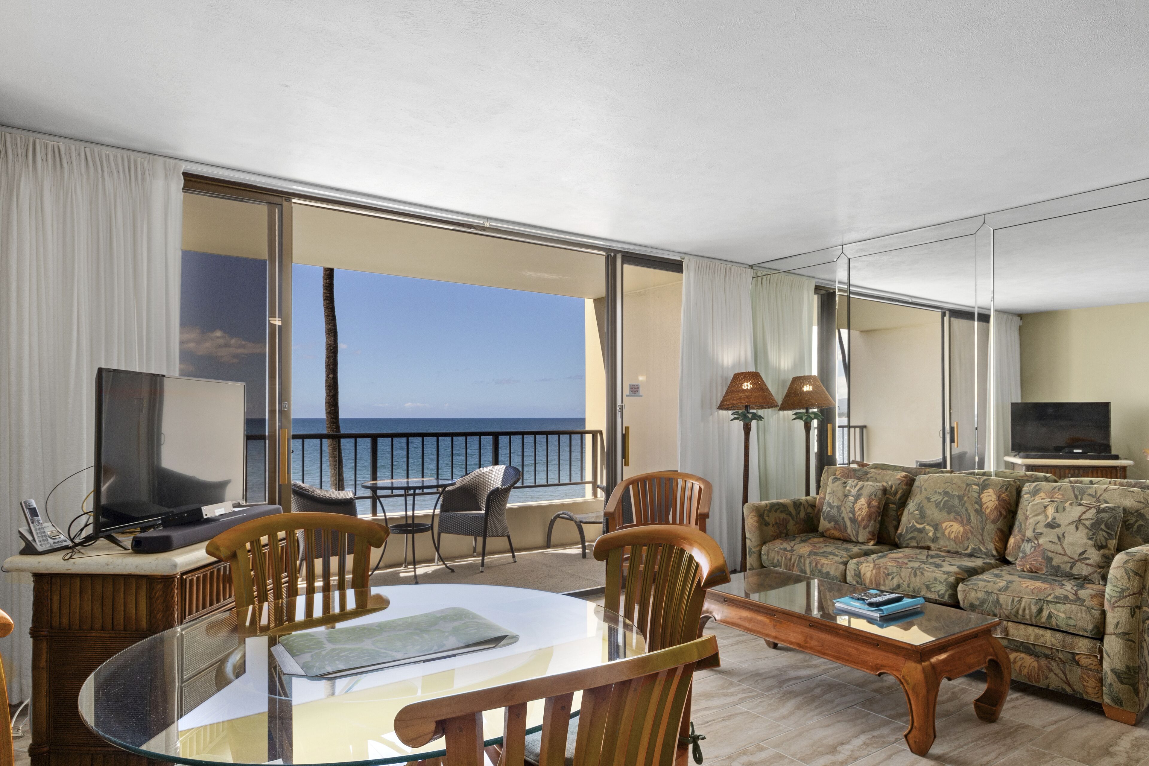 تلفزيون ذكي، كُتُب، مكتبة فيديو، ستيريو