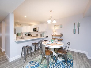 Unclassified image, 4 of 34, button